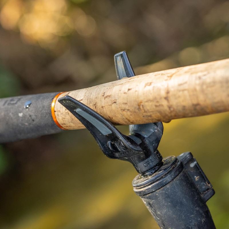 Guru Reaper Stealth Mini Rear Rest - Angling Centre West Bay